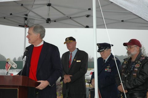 Jacksonville-National-Cemetery-Wreaths-Across-America-2011-05