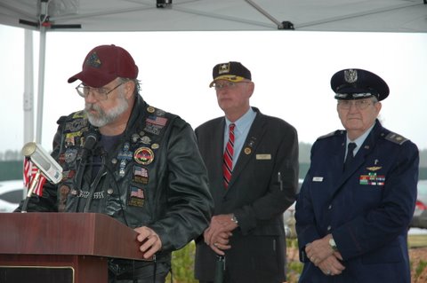 Jacksonville-National-Cemetery-Wreaths-Across-America-2011-06