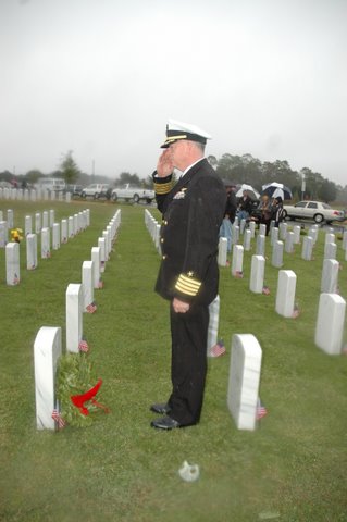 Jacksonville-National-Cemetery-Wreaths-Across-America-2011-13