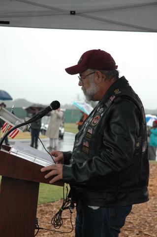 Jacksonville-National-Cemetery-Wreaths-Across-America-2011-14