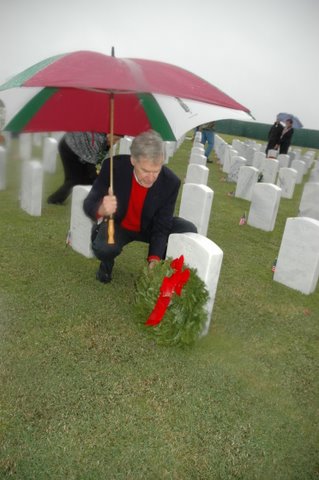 Jacksonville-National-Cemetery-Wreaths-Across-America-2011-18